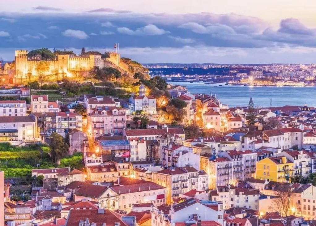 Ravensburger 1000 Pieces* - Lisbon & Sao Jorge Castle - 1000 Piece Jigsaw Puzzle